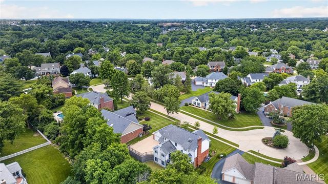 1841 Winter Run Court, Chesterfield, MO 63017