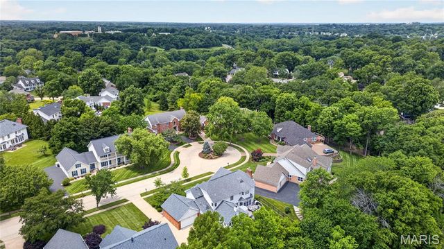 1841 Winter Run Court, Chesterfield, MO 63017