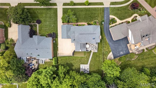 1841 Winter Run Court, Chesterfield, MO 63017