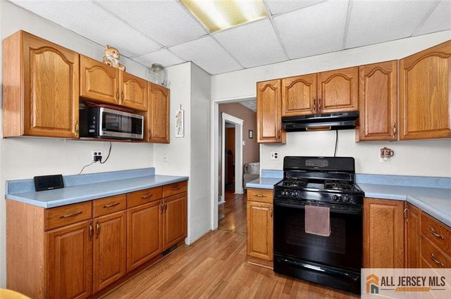 948 Rahway Avenue, Avenel, NJ 07001