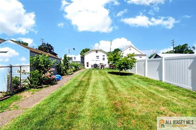 948 Rahway Avenue, Avenel, NJ 07001