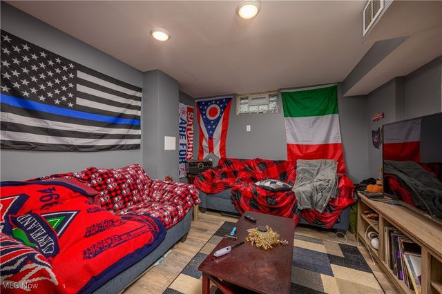 1624 34th Street NE, Canton, OH 44714