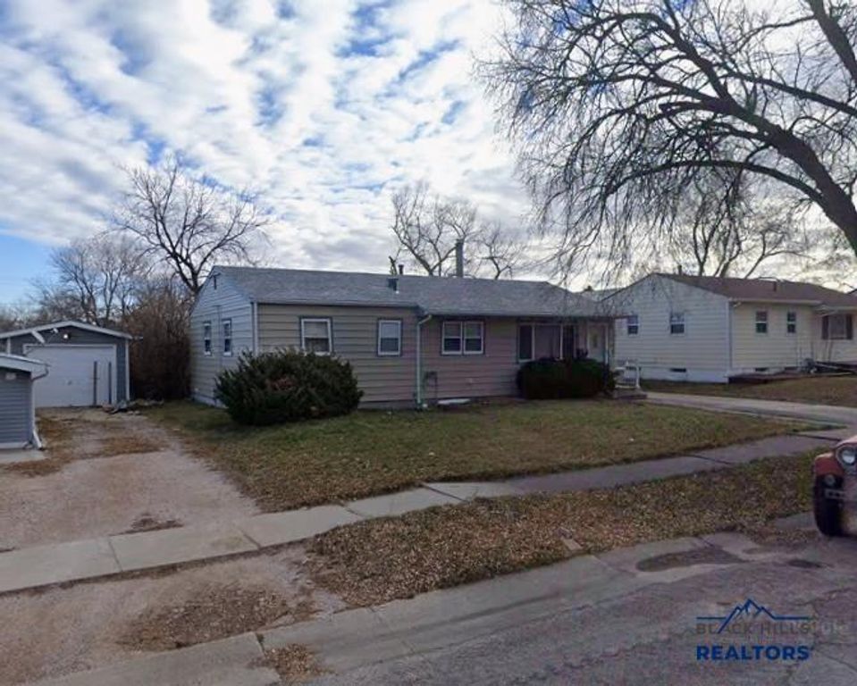 3320 CYPRESS, Rapid City, SD 57701