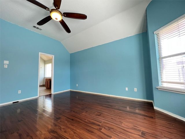 429 N Waterford Oaks Drive, Cedar Hill, TX 75104