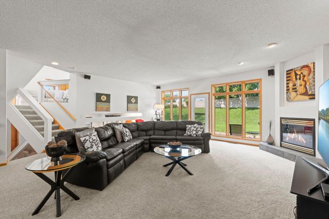 12046 94th Avenue N, Maple Grove, MN 55369