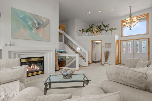 12046 94th Avenue N, Maple Grove, MN 55369