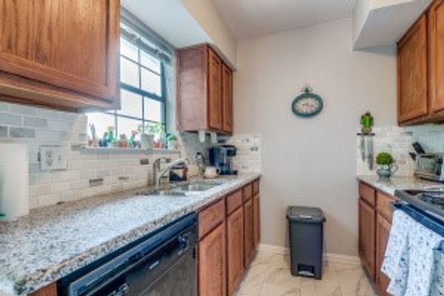 2835 Keller Springs Road 1102, Carrollton, TX 75006