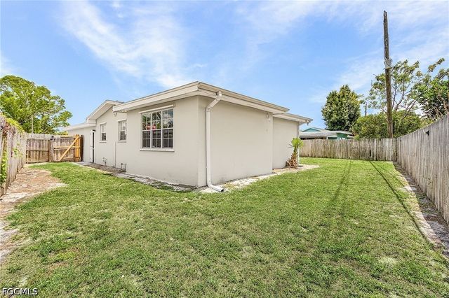 4360 Lagg AVE, Fort Myers, FL 33901