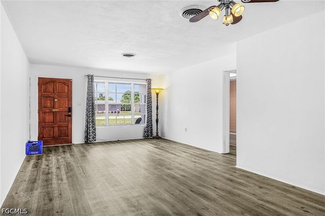 4360 Lagg AVE, Fort Myers, FL 33901