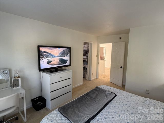 6445 Matlea Court, Charlotte, NC 28215