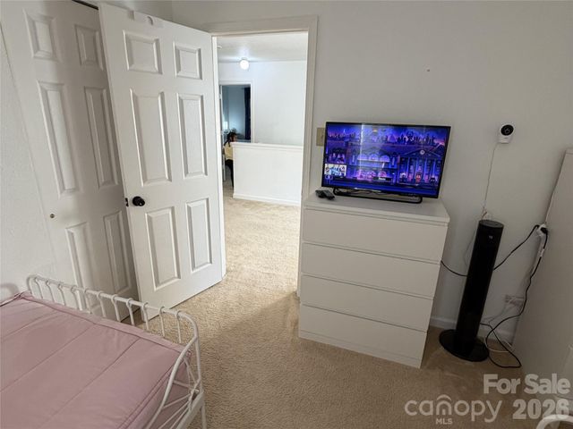 6445 Matlea Court, Charlotte, NC 28215