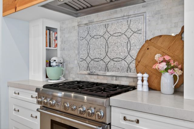 2560 Estates Drive, North Palm Beach, FL 33410