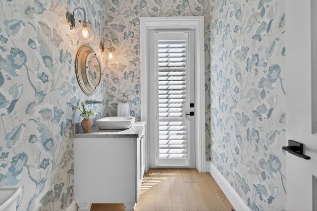 2560 Estates Drive, North Palm Beach, FL 33410