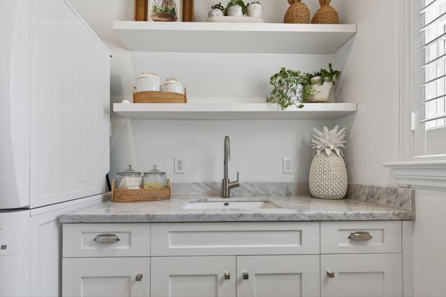 2560 Estates Drive, North Palm Beach, FL 33410