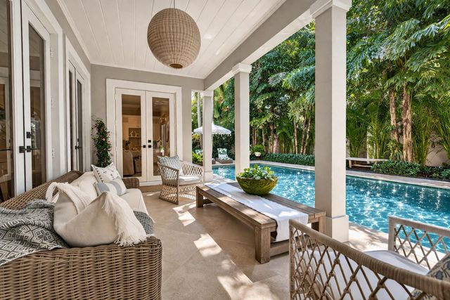 2560 Estates Drive, North Palm Beach, FL 33410