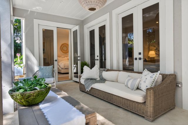 2560 Estates Drive, North Palm Beach, FL 33410