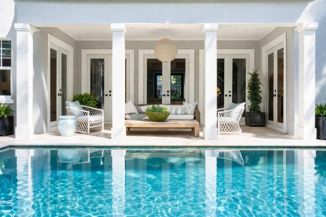 2560 Estates Drive, North Palm Beach, FL 33410