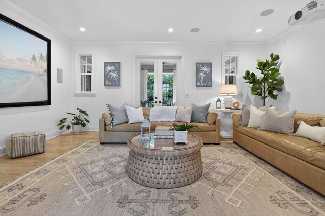 2560 Estates Drive, North Palm Beach, FL 33410