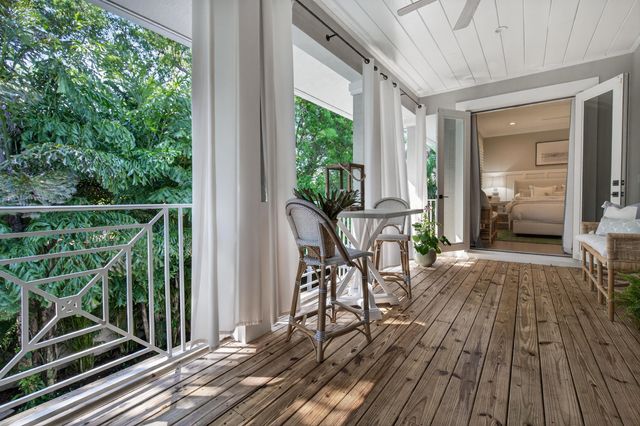 2560 Estates Drive, North Palm Beach, FL 33410