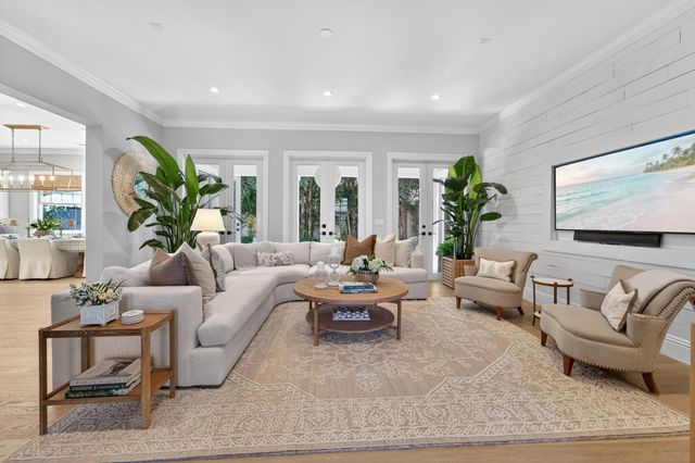 2560 Estates Drive, North Palm Beach, FL 33410