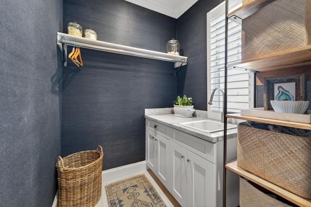 2560 Estates Drive, North Palm Beach, FL 33410