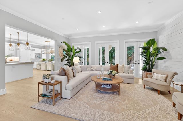 2560 Estates Drive, North Palm Beach, FL 33410