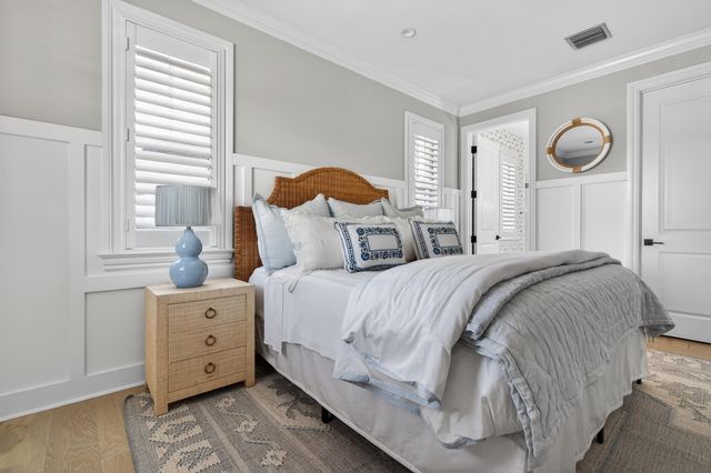 2560 Estates Drive, North Palm Beach, FL 33410