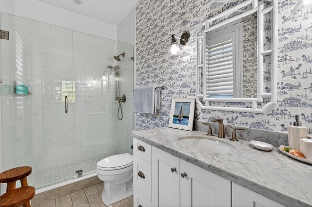 2560 Estates Drive, North Palm Beach, FL 33410