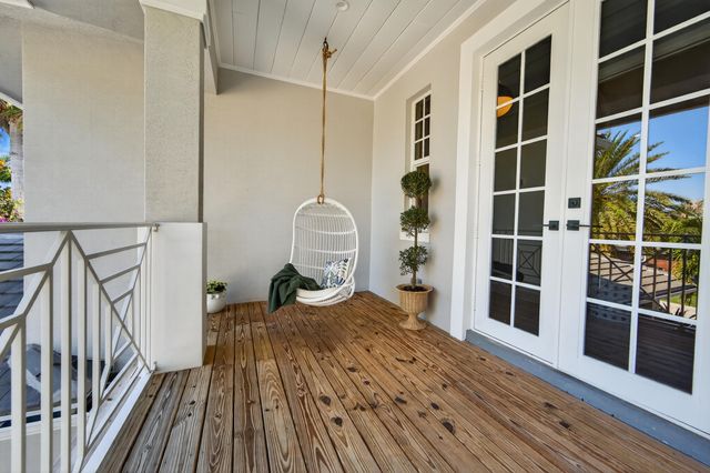 2560 Estates Drive, North Palm Beach, FL 33410