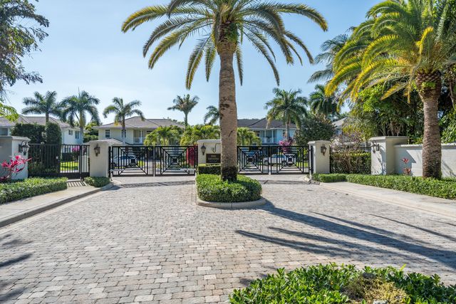 2560 Estates Drive, North Palm Beach, FL 33410