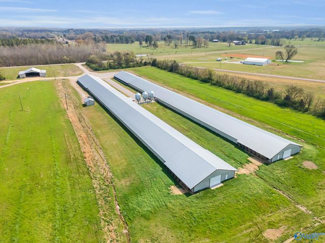 875 County Road 132, Town Creek, AL 35675