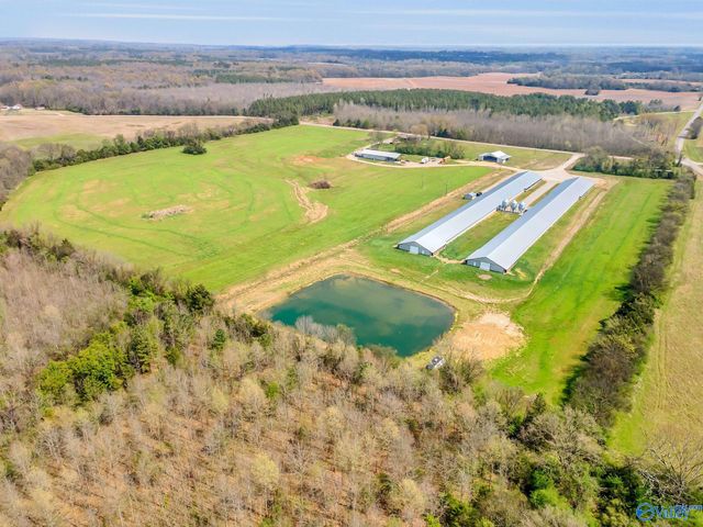 875 County Road 132, Town Creek, AL 35675