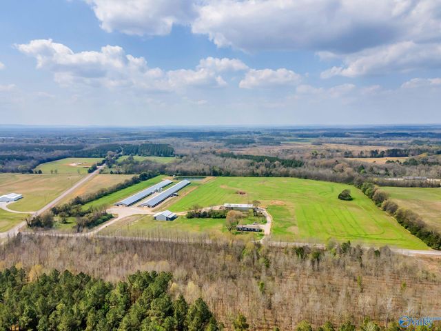 875 County Road 132, Town Creek, AL 35675