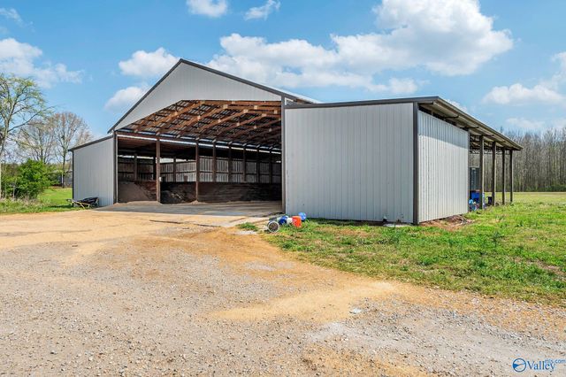 875 County Road 132, Town Creek, AL 35675