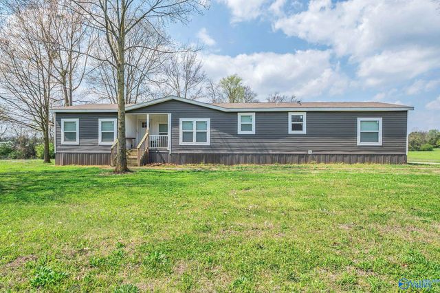 875 County Road 132, Town Creek, AL 35675