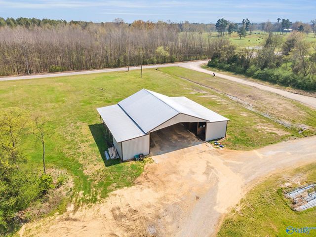 875 County Road 132, Town Creek, AL 35675