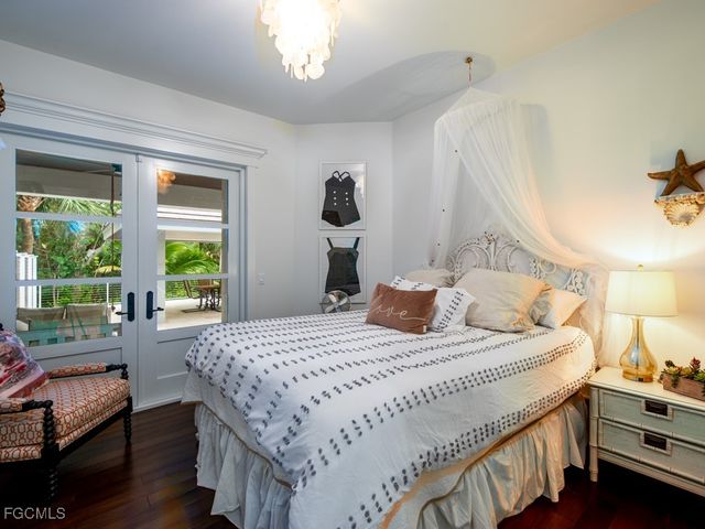 2388 Wulfert RD, Sanibel, FL 33957