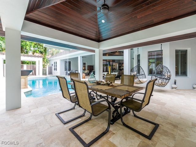 2388 Wulfert RD, Sanibel, FL 33957