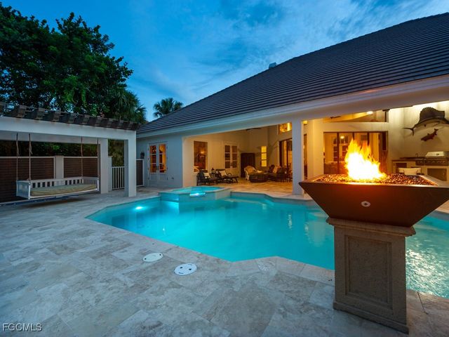 2388 Wulfert RD, Sanibel, FL 33957