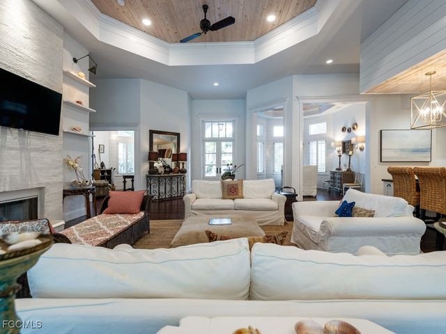 2388 Wulfert RD, Sanibel, FL 33957