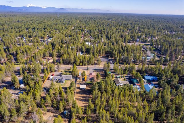 15935 Woodchip Lane, La Pine, OR 97739