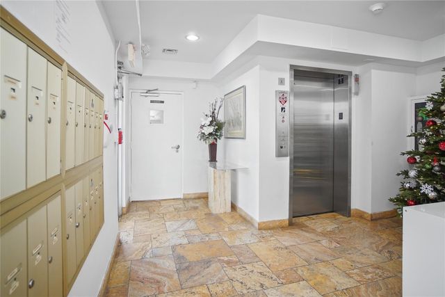 3212 NE 12th Street 203, Pompano Beach, FL 33062