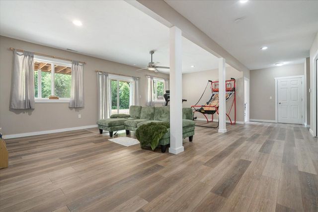 60171 M 43, Bangor, MI 49013