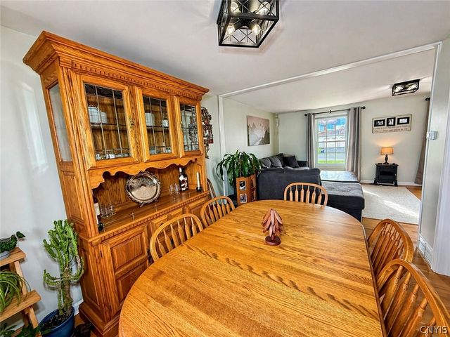 5343 Amalfi Drive, Clay, NY 13041