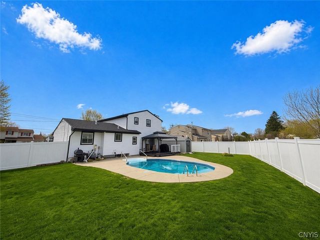 5343 Amalfi Drive, Clay, NY 13041