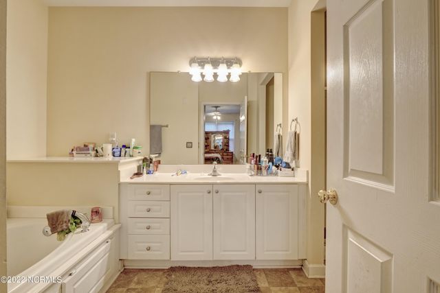 736 Indica Court Apt 101, Wilmington, NC 28405