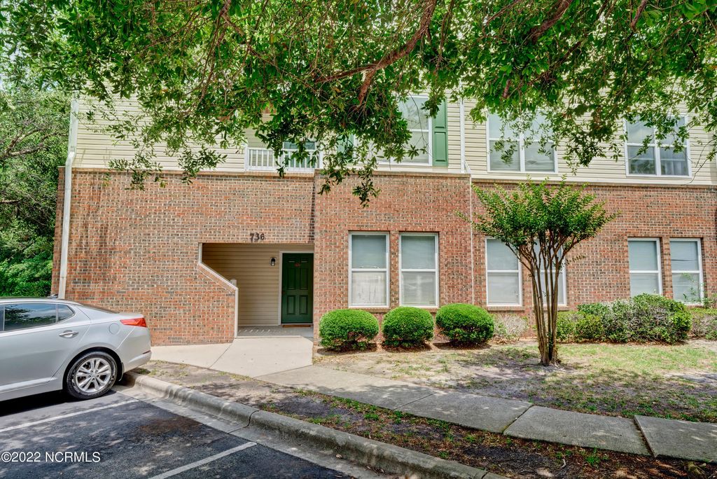 736 Indica Court Apt 101, Wilmington, NC 28405