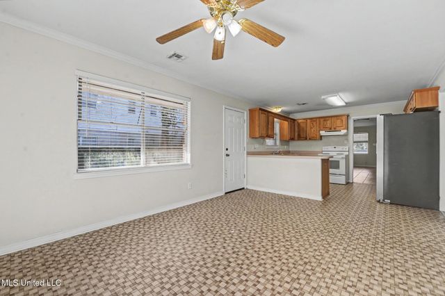 4008 Oak Avenue, Gulfport, MS 39507