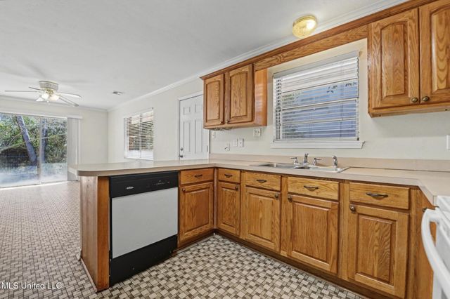 4008 Oak Avenue, Gulfport, MS 39507