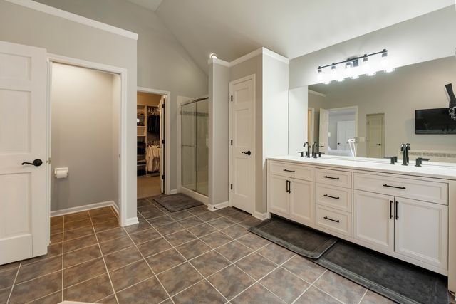 527 Ridgelawn Trail, Batavia, IL 60510